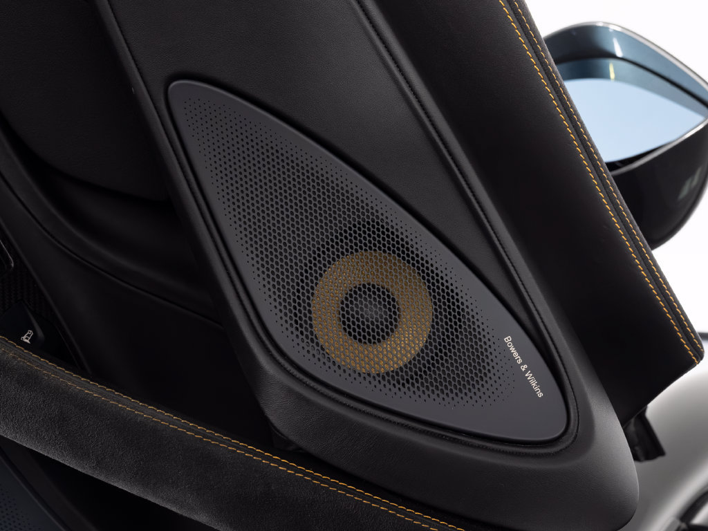 Used 2018 McLaren 570S Spider RWD image 12