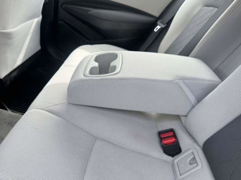 Used 2020 Toyota Corolla LE FWD image 20