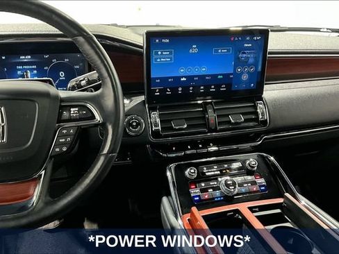Used 2022 Lincoln Navigator L Reserve w/ Equipment Group 201A AWD/4WD image 12