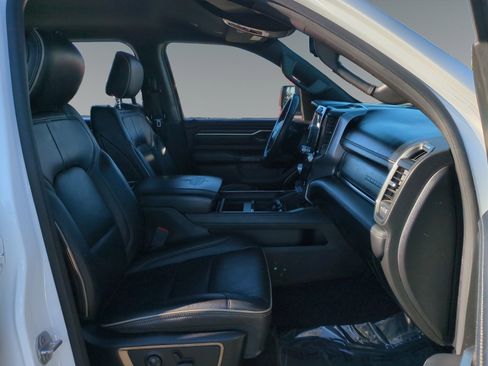 Used 2020 RAM 1500 Limited w/ Body Color Bumper Group image 15