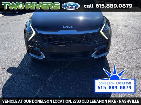 Used 2025 Kia Sportage EX FWD image 3