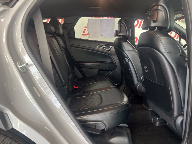 Used 2023 Kia Sportage X-Line AWD/4WD image 10