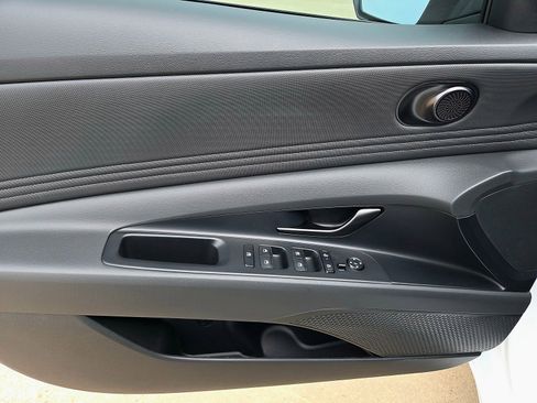New 2026 Hyundai Elantra Sport FWD image 18