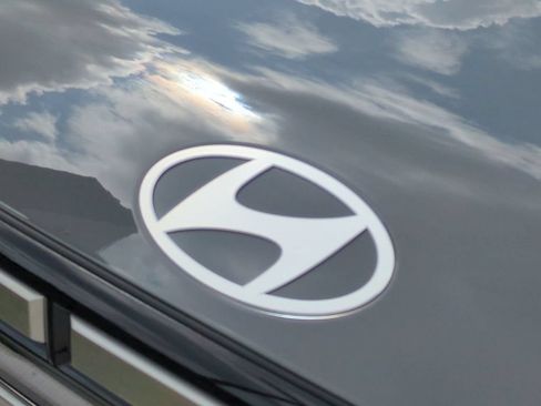 New 2027 Hyundai Santa Fe SE FWD image 13