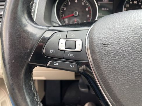 Used 2018 Volkswagen Passat 2.0T SE image 27