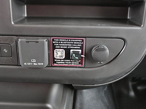 Used 2025 Chevrolet Express 3500 Extended w/ Driver Convenience Package RWD image 34