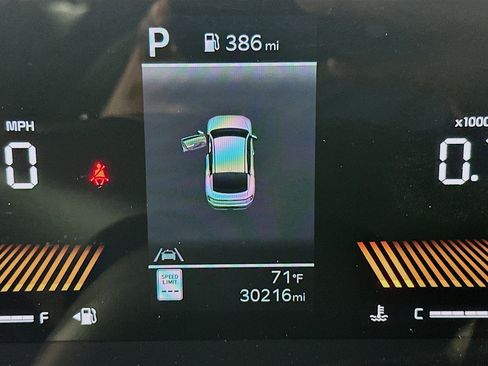 Used 2025 Kia K4 LXS image 18