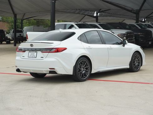 Used 2025 Toyota Camry XSE FWD image 5