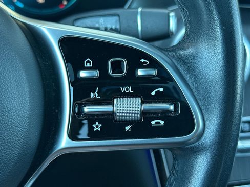 Certified 2022 Mercedes-Benz GLC 300 image 27