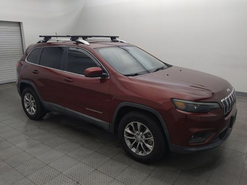 Used 2019 Jeep Cherokee Latitude Plus AWD/4WD image 11
