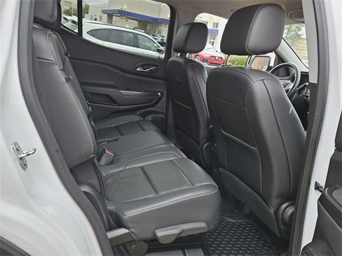 Used 2023 GMC Acadia SLT image 14