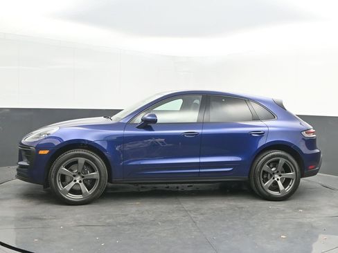 New 2026 Porsche Macan image 2