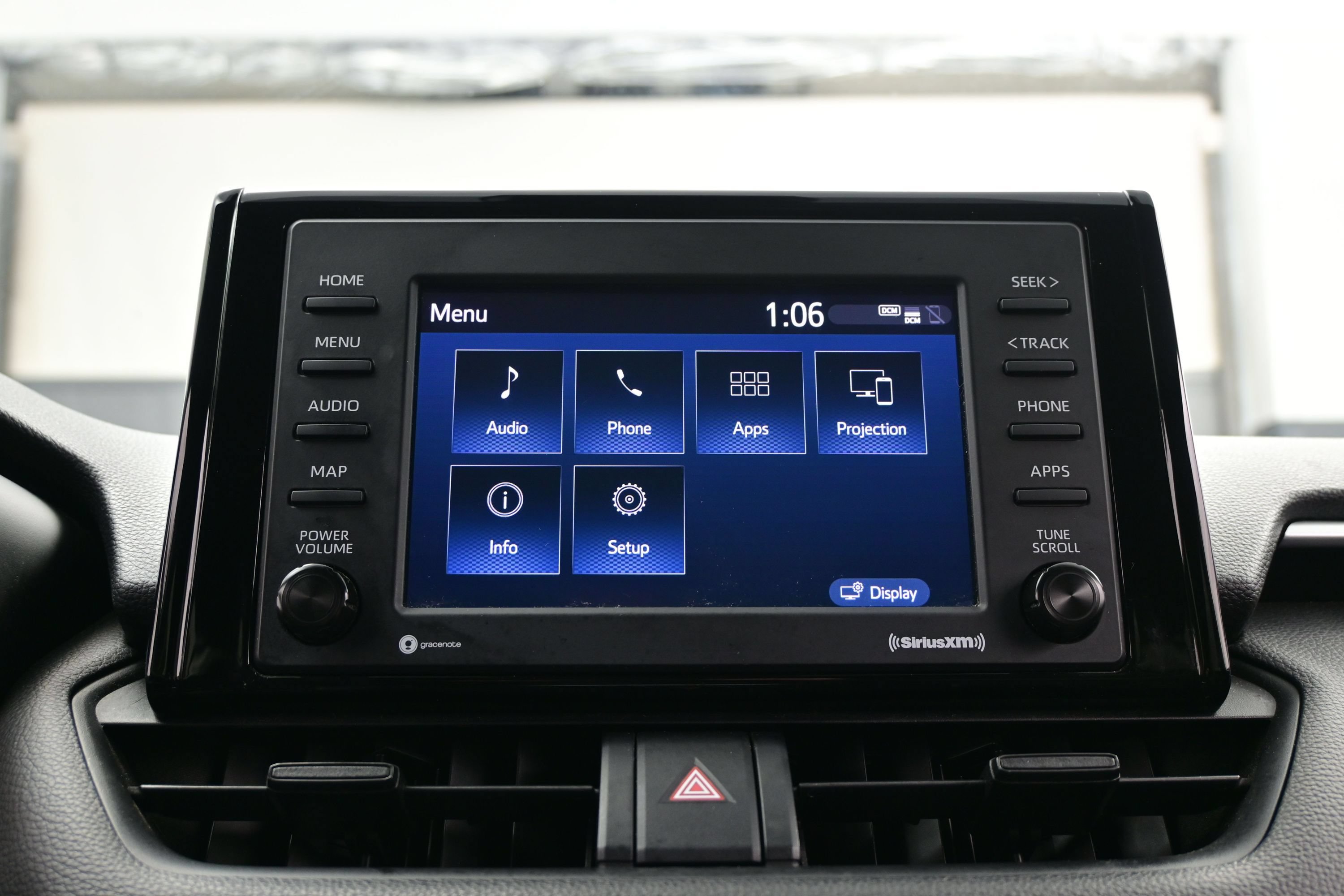 Used 2021 Toyota RAV4 XLE AWD/4WD image 18