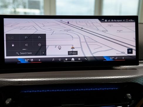 Used 2025 BMW 330i xDrive Sedan w/ Premium Package image 30