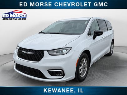 Used 2024 Chrysler Pacifica Touring-L