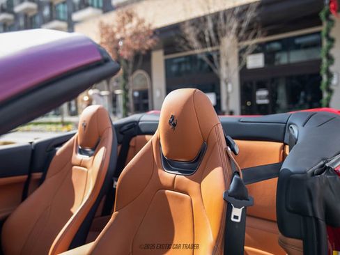 Used 2019 Ferrari Portofino image 48