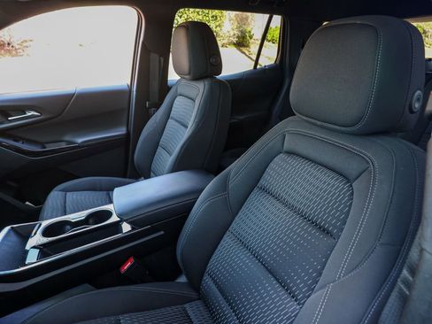 Used 2025 Chevrolet Equinox LT image 15