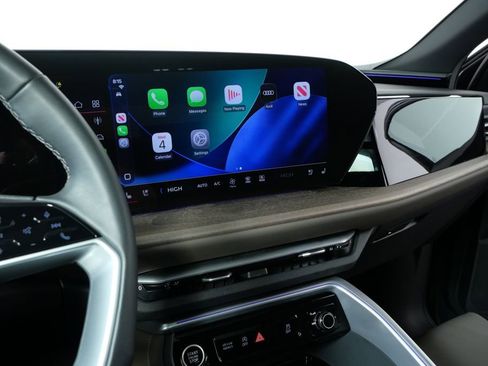 Used 2025 Audi Q5 Premium Plus w/ Premium Plus image 10