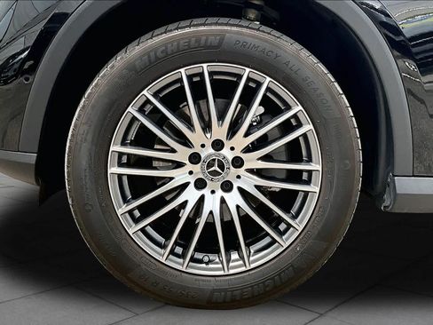 Certified 2024 Mercedes-Benz GLC 300 4MATIC image 11