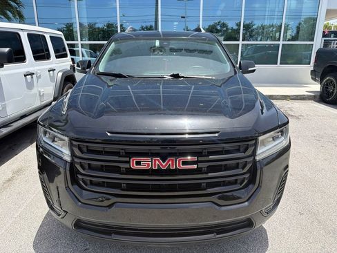 Used 2022 GMC Acadia SLE w/ Driver Convenience Package FWD image 2