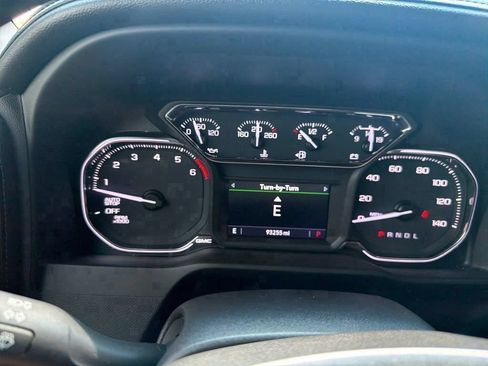 Used 2022 GMC Sierra 1500 SLT RWD image 31