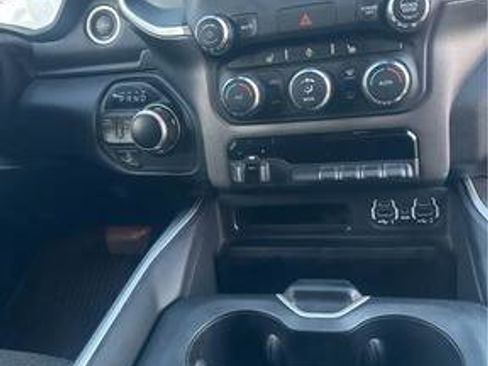 Used 2020 RAM 1500 Big Horn AWD/4WD image 9