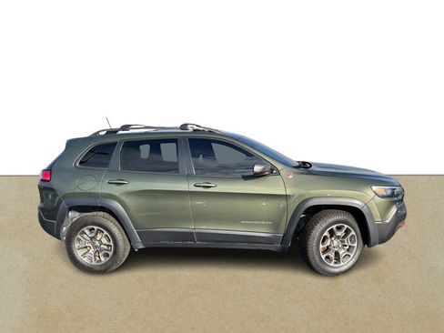 Used 2021 Jeep Cherokee Trailhawk AWD/4WD image 2