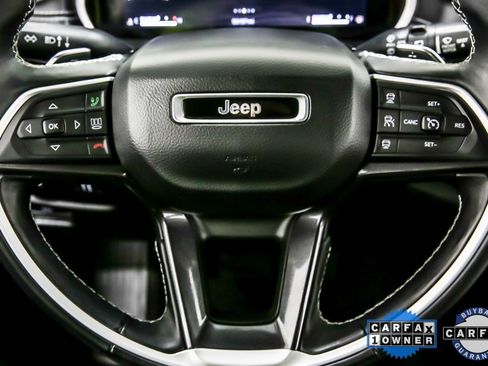 Used 2022 Jeep Grand Cherokee L Laredo image 25