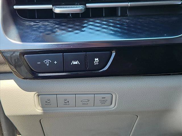 Used 2022 Kia Carnival SX Prestige FWD image 17