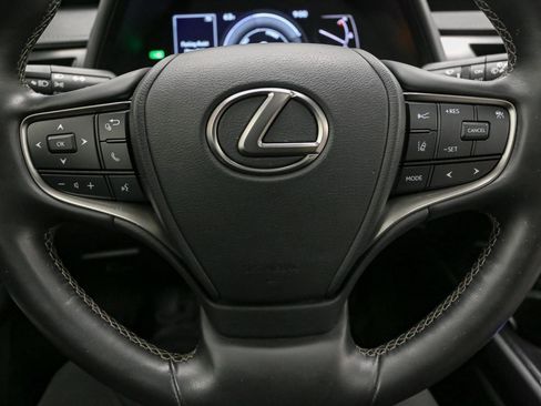 Used 2021 Lexus UX 250h w/ Premium Package image 37