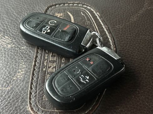 Used 2014 RAM 1500 Laramie Longhorn w/ Convenience Group image 24