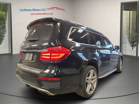 Used 2013 Mercedes-Benz GL 550 4MATIC image 4