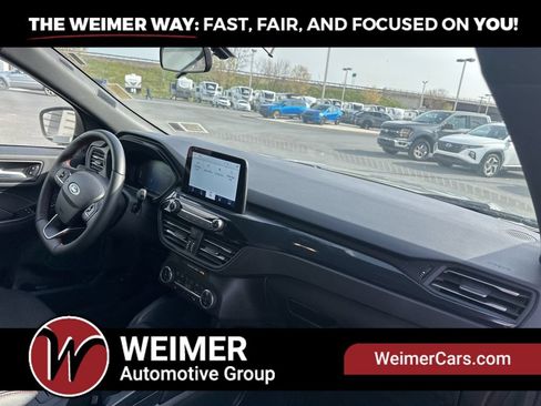 Used 2025 Ford Escape ST-Line Select AWD/4WD image 36
