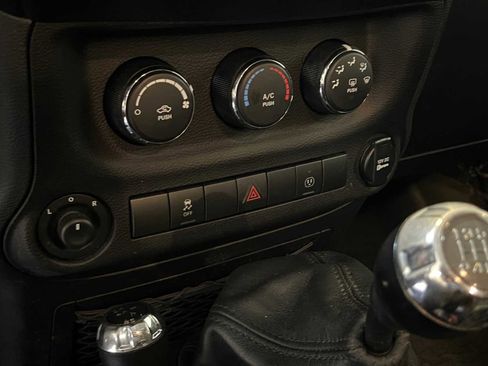 Used 2017 Jeep Wrangler Unlimited Sport image 22