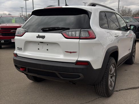 Used 2020 Jeep Cherokee Trailhawk w/ Cold Weather Group AWD/4WD image 5