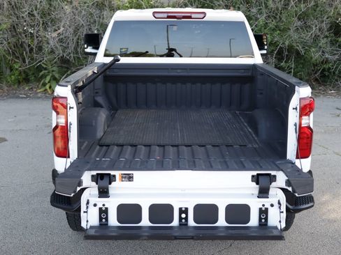 Used 2025 Chevrolet Silverado 2500 Custom w/ Custom Value Package AWD/4WD image 27