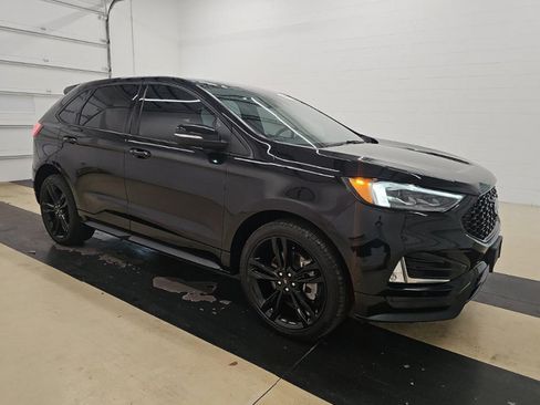 Used 2023 Ford Edge ST w/ Equipment Group 401A AWD/4WD image 3