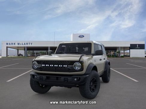New 2026 Ford Bronco Big Bend w/ Black Diamond Package AWD/4WD image 2