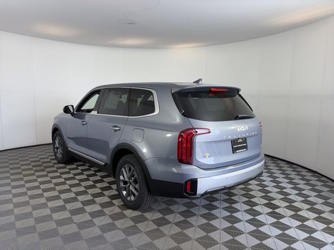 Certified 2023 Kia Telluride LX AWD/4WD image 3
