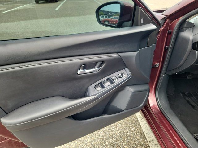 Certified 2023 Nissan Sentra SV FWD image 19