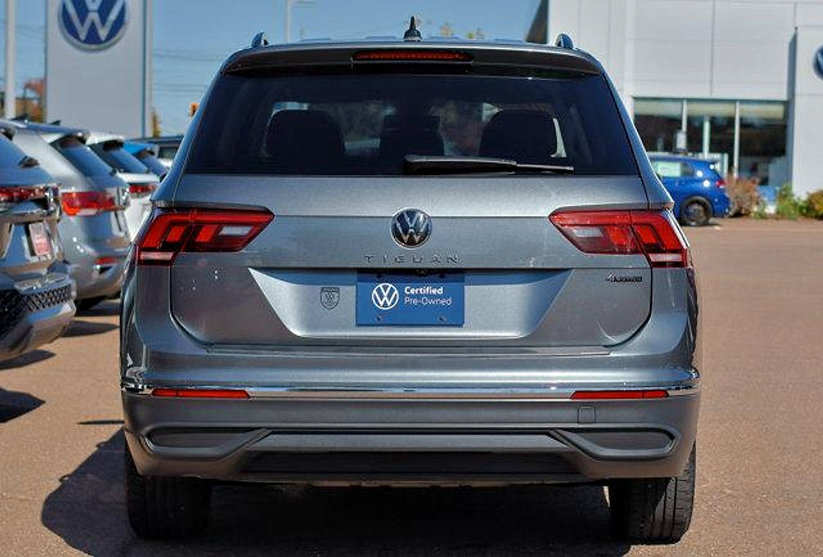 Used 2023 Volkswagen Tiguan S w/ Driver Assistance Package AWD/4WD image 5