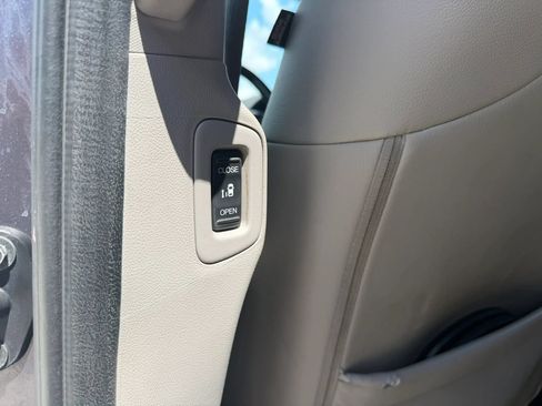 Used 2014 Honda Odyssey EX-L image 25