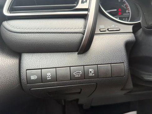 Used 2020 Toyota Camry SE w/ Carpet Mat Package FWD image 26