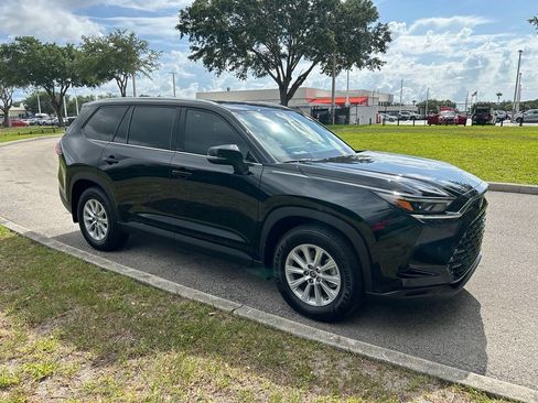 Certified 2026 Toyota Grand Highlander FWD image 8
