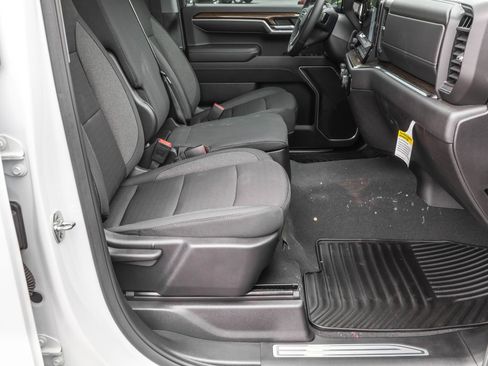 New 2025 Chevrolet Silverado 1500 LT image 44