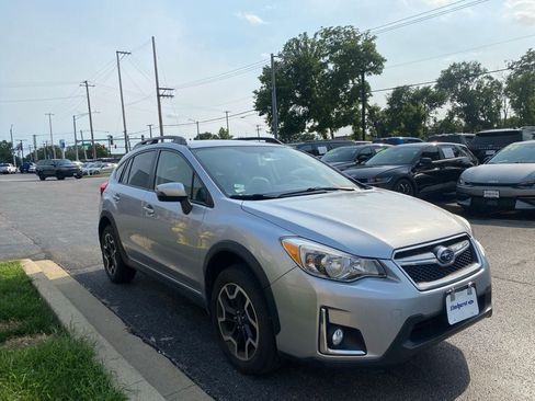 Used 2017 Subaru Crosstrek 2.0i Limited AWD/4WD image 3