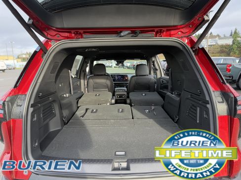 New 2025 Chevrolet Traverse LT image 32