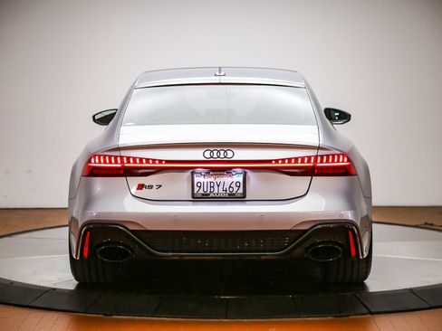 Used 2021 Audi RS 7 Sportback w/ Black Optic Package AWD/4WD image 3