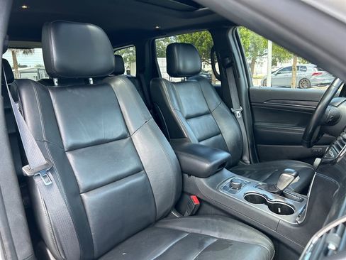Used 2022 Jeep Grand Cherokee Limited image 38