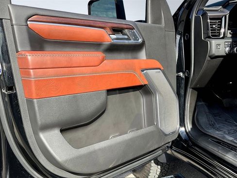 Used 2024 GMC Sierra 2500 Denali Ultimate image 24